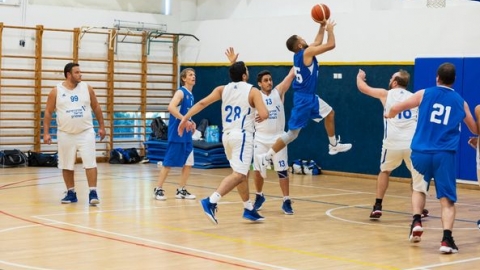 אליפות האוניברסיטאות הרביעית בכדורסל. (2).jpg